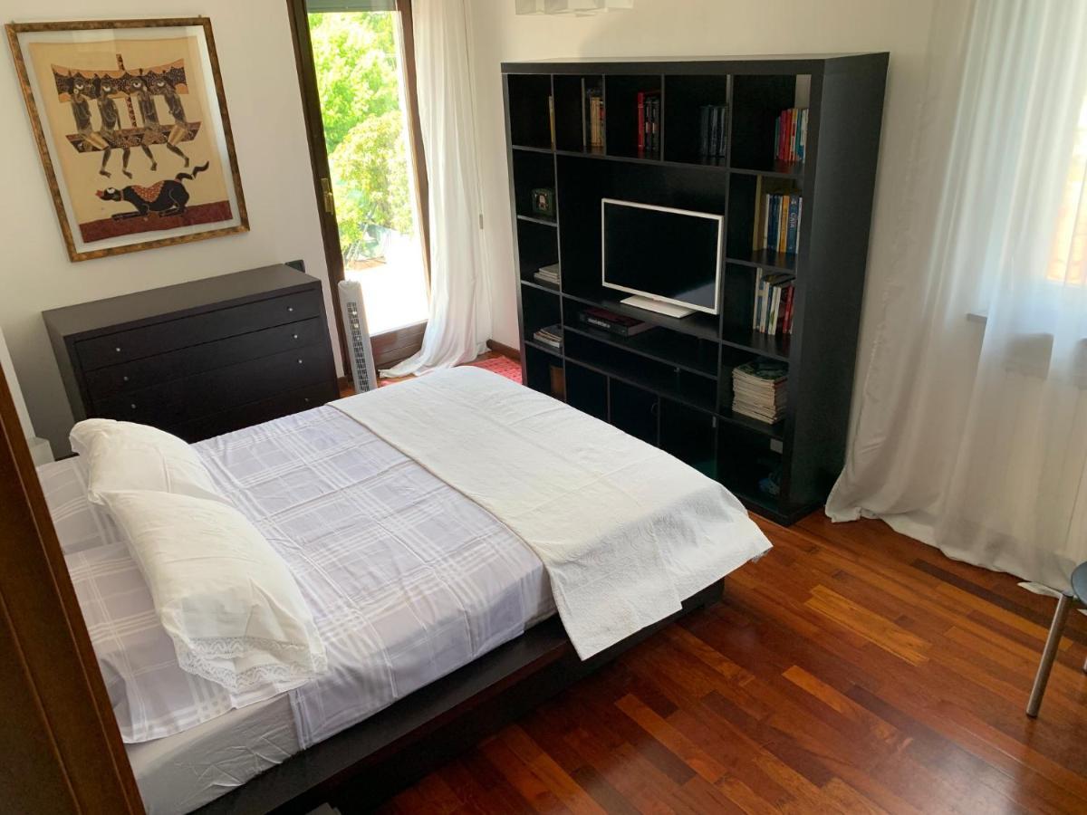 Near Como, Charming Apartment With Fireplace กรานดาเต ภายนอก รูปภาพ